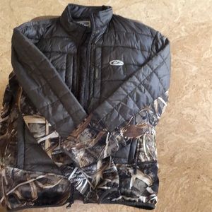 Camo hunting jacket from Bass Pro Shop.Excellent shape.